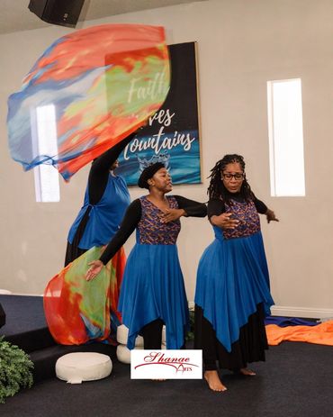 Shanae Arts Ministry Dance Co. Photograher Shot by Lawrence Lovingood