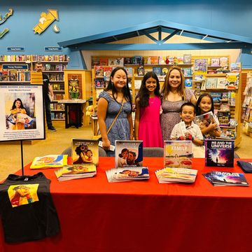 Skyler Farasat & Vietnamese American blogger/YouTuber Josie Mai inspiring children to read more book