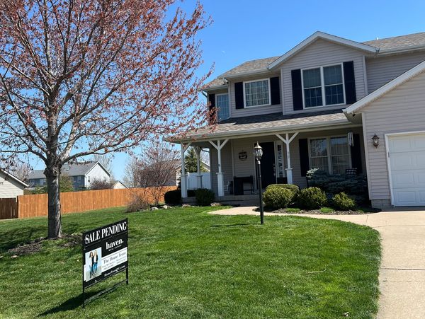 eldridge-iowa-home-for-sale