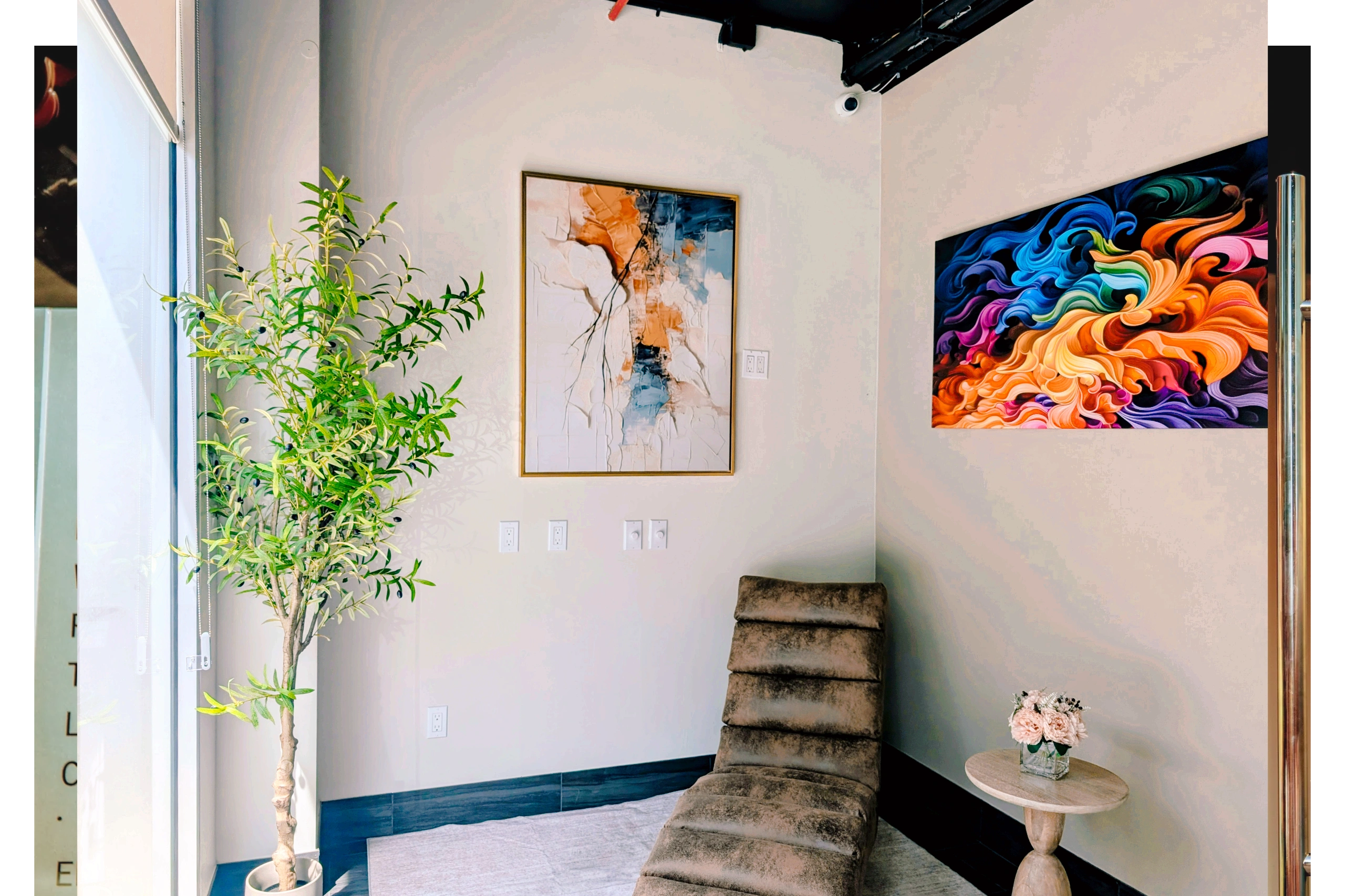 Front Waiting room at NY 360 Wellness Medicine Office in Downtown, Brooklyn, NY