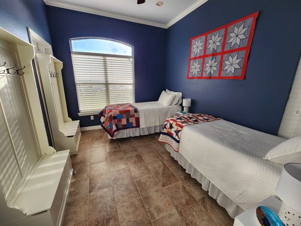 Guest Bedroom w/lake view