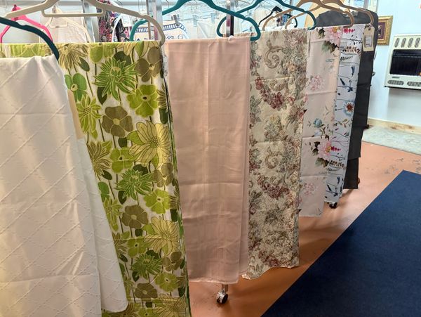 Lines, table clothes