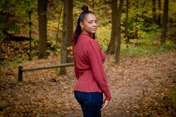 Birthday Portrait Session at Squire's Castle in North Chagrin Reservation.

