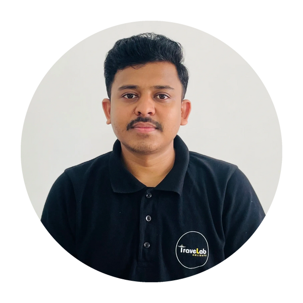 Founder of TraveLab Holidays—Nilesh Raut