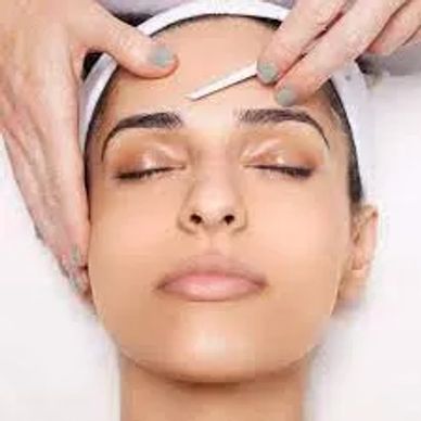 Accredited dermaplaning training