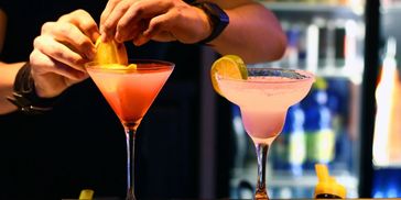 Denver mobile bartending, Bar Tender for Hire in Denver Metro, Custom Cocktails, Weddings, Events