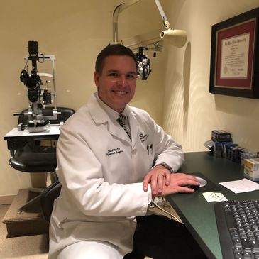 THOMAS DINGLE, M.D. Eye Surgeon