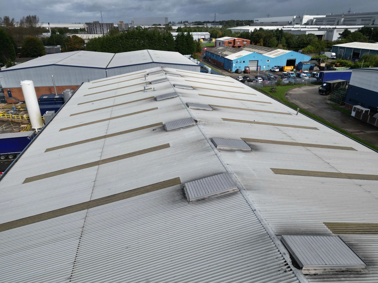Industrial roof