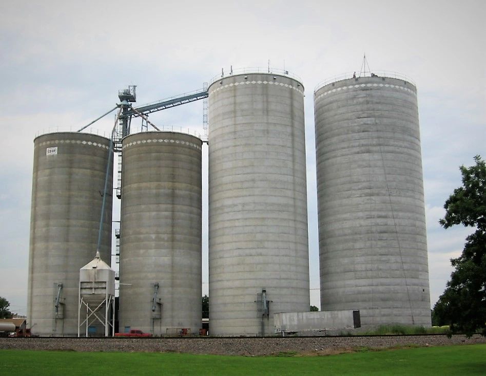 Grain facility in LeRoy, Kansas