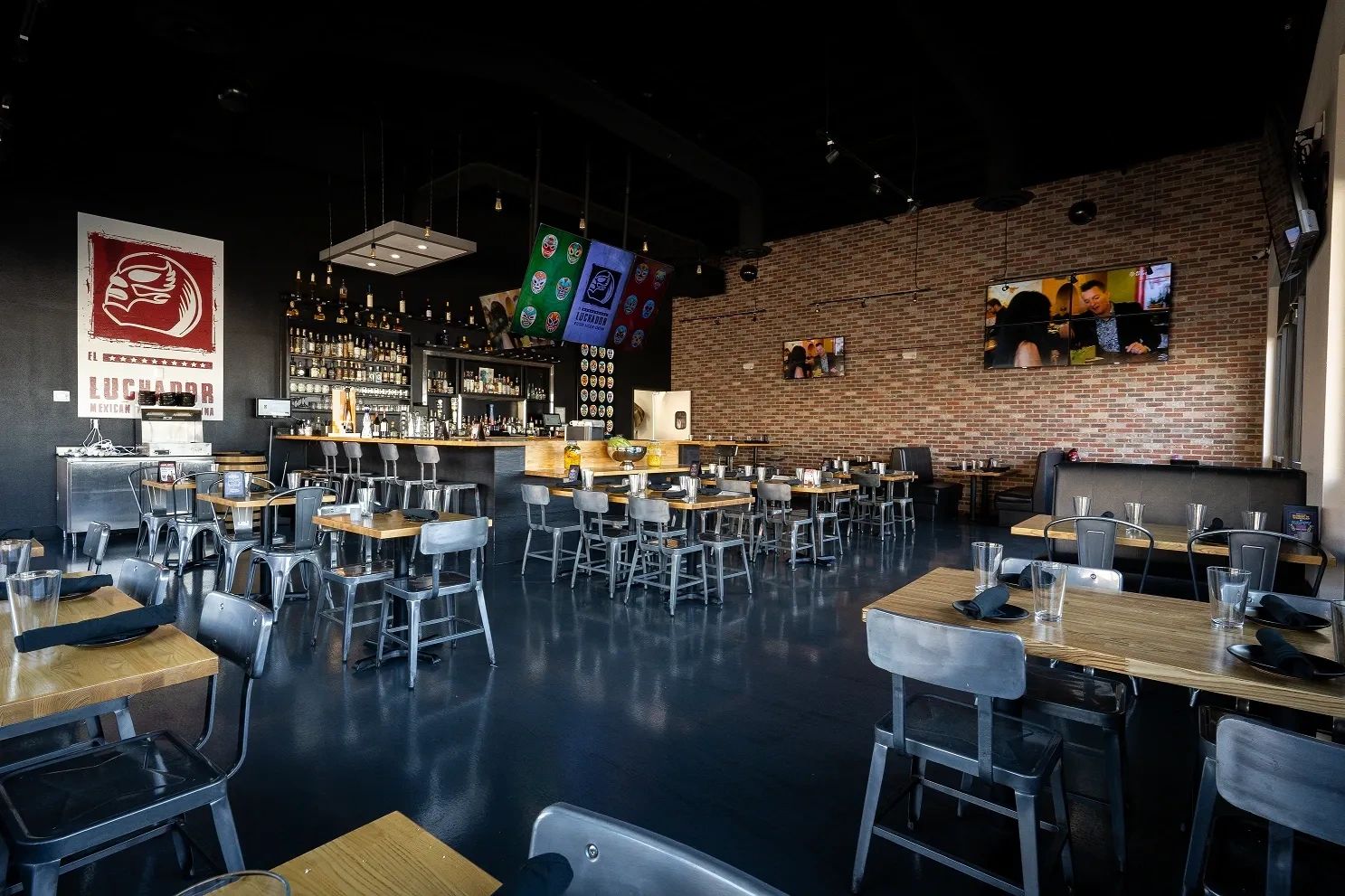El Luchador Mexican Kitchen + Cantina