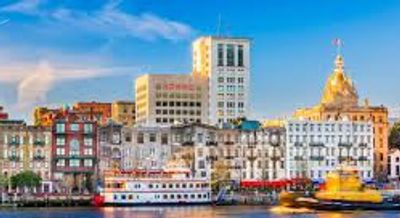 Picture of Downtown Savannah. 