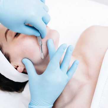 Dermaplaning skincare service