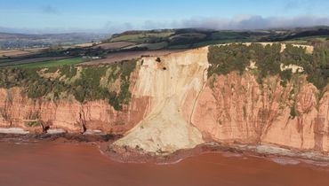 Rock slide on the South Coast Path Way - Peak Hill - Sidmouth