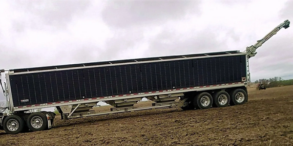 AgriLite Conveyor Trailer, Wilson Pacesetter, Filling Fertilizer Spreader, Farming, Planting