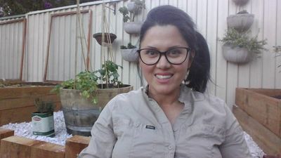Alicia Anderson, Horticulturalist at Bee Horticulturalist. Raised bed edible gardens and maintenance