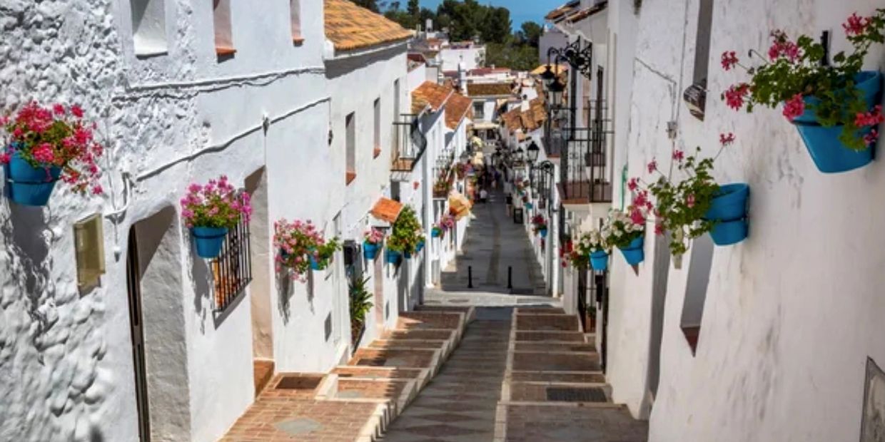 Mijas tradtional flower-lined street