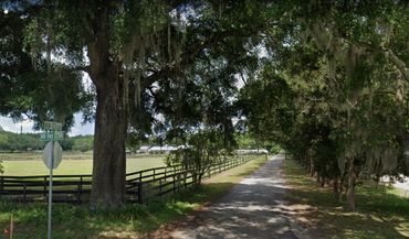 Entrance to Royal Grounds Equestrian Farm