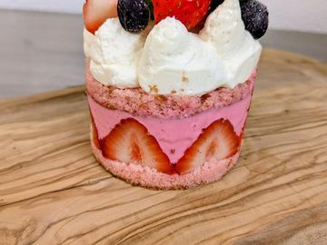 Contains WHEAT, MILK, EGG