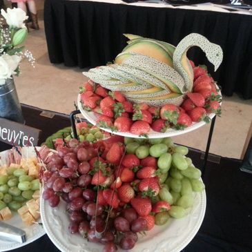 Swan Fruit Display