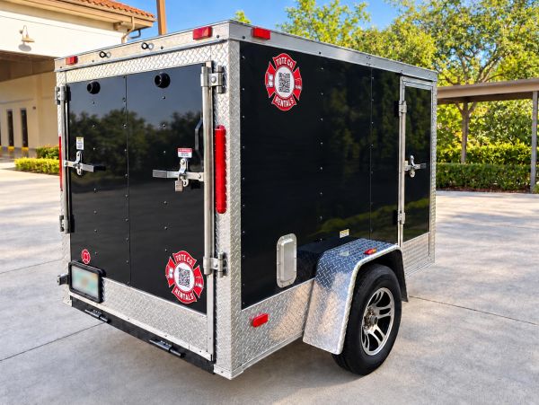 5x8 enclosed cargo trailer from Tote Co Rentals, available for local moving and hauling in Sarasota and Manatee counties.