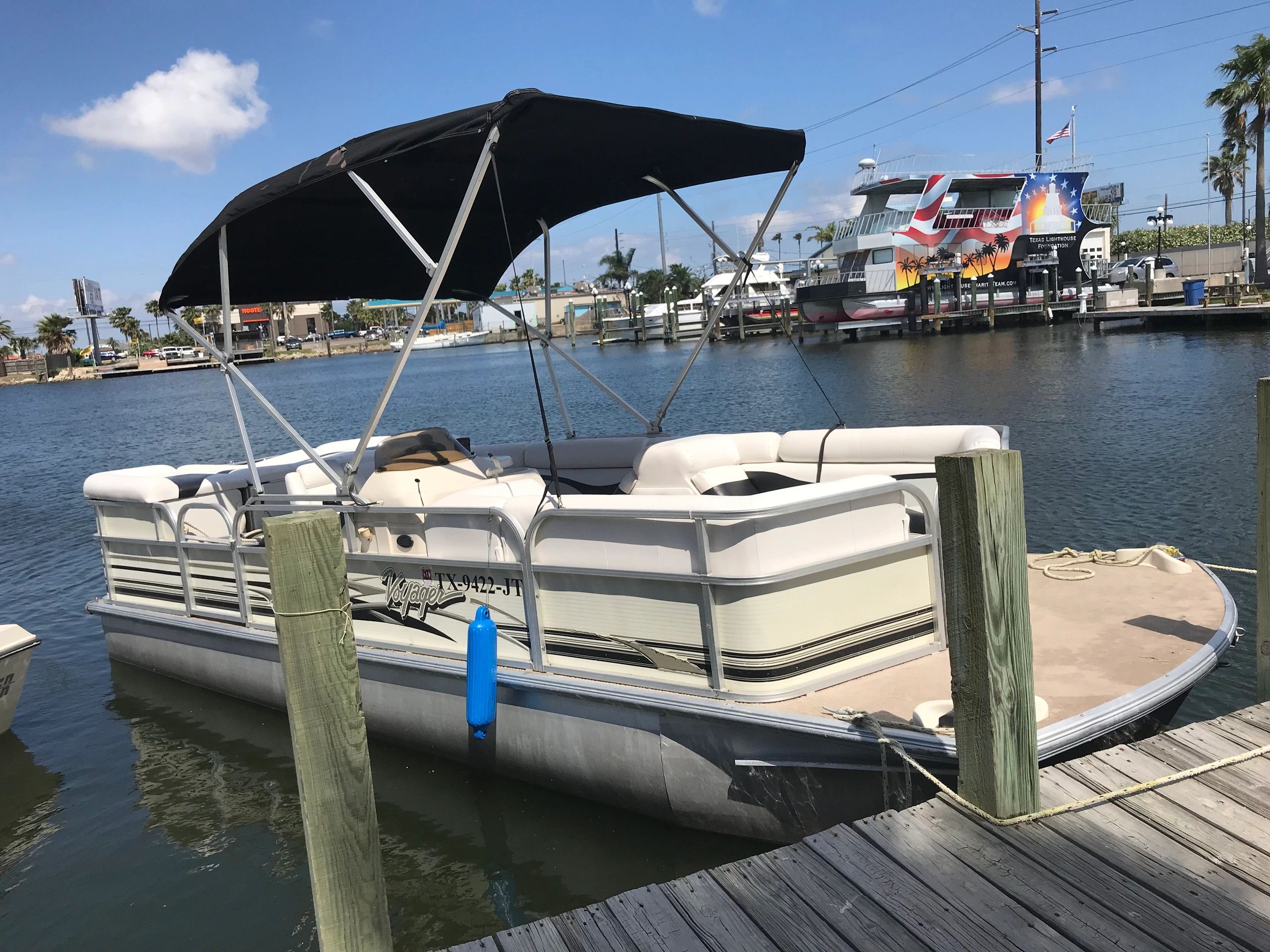 4 Hour Large Pontoon Boat Rental