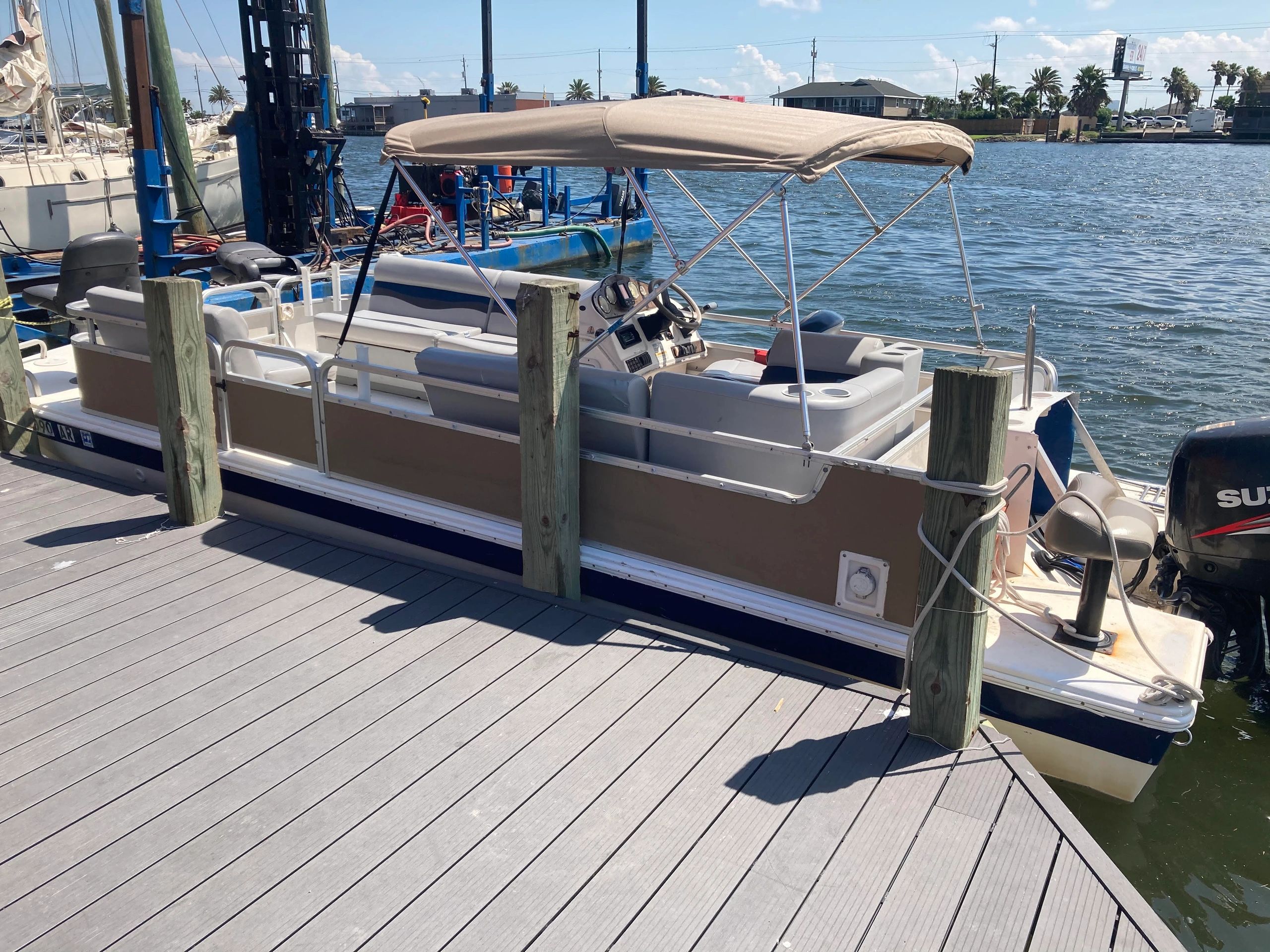 4 Hour Large Deck Boat Rental