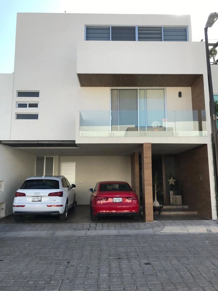 Casa en venta Fracc. El Saucedal Tec de Monterrey Paseo Destino