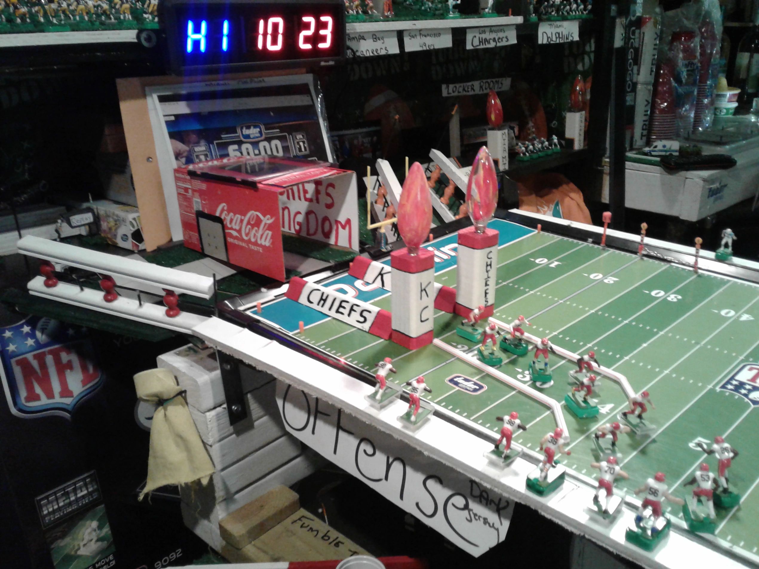 TnPEFL Wk2 games - Playing Solitaire - Electric Football Nation