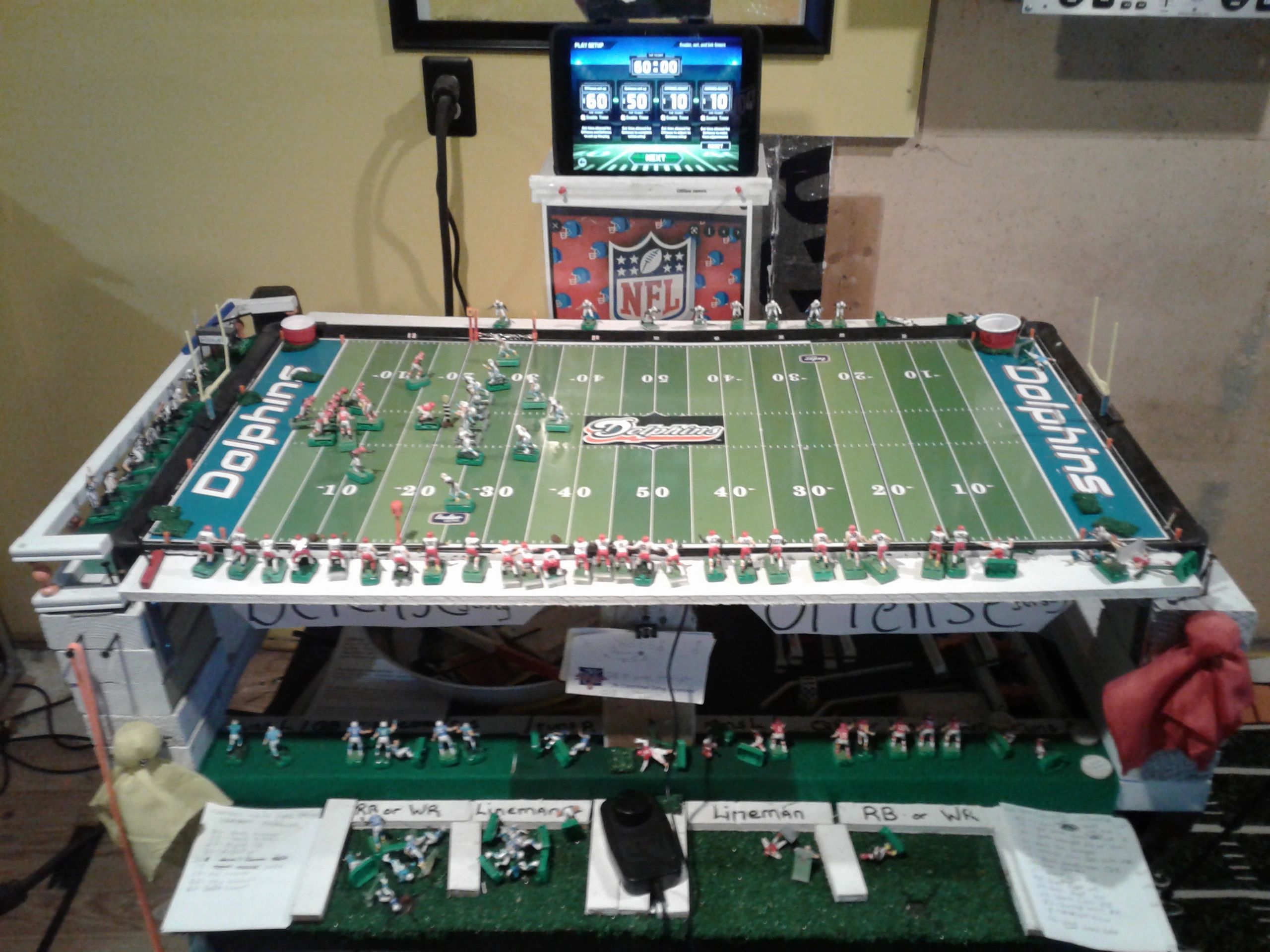 TnPEFL Wk2 games - Playing Solitaire - Electric Football Nation