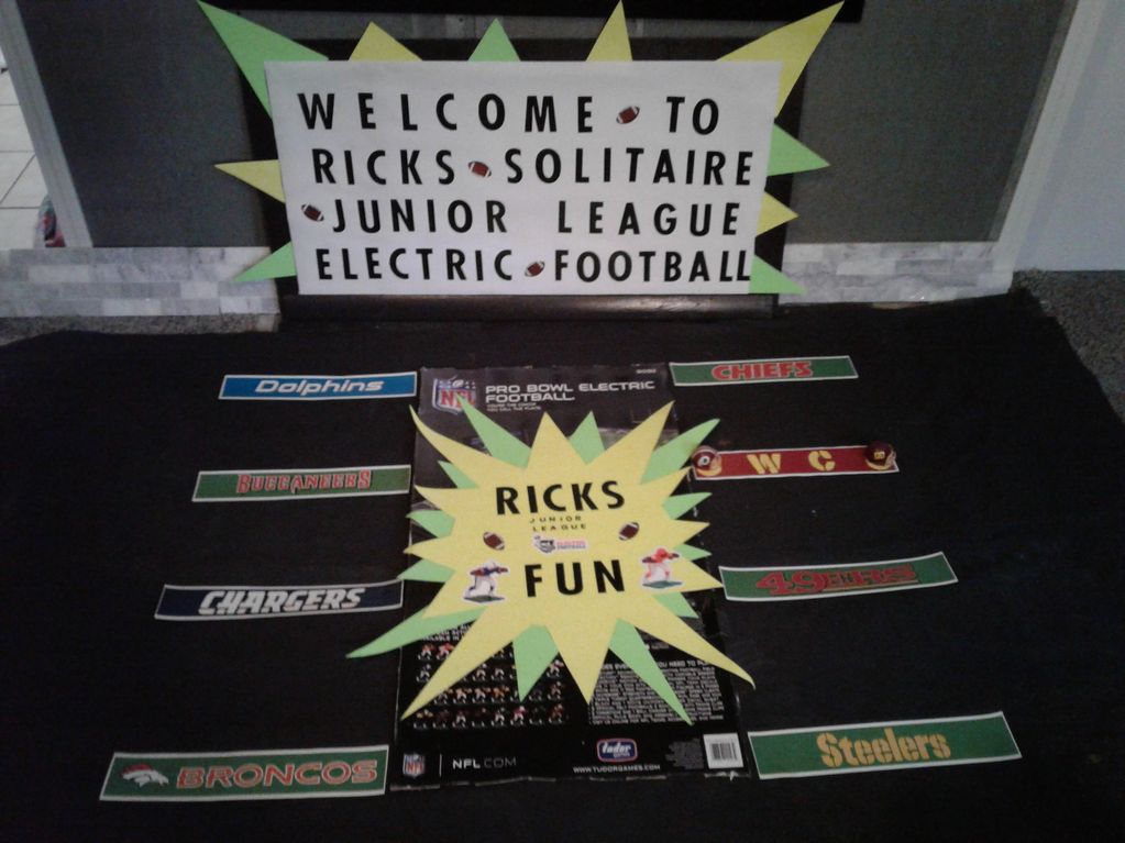 TnPEFL Wk2 games - Playing Solitaire - Electric Football Nation