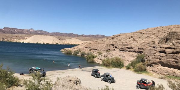 Gorgeous views of Colorado River from luxury campsite 