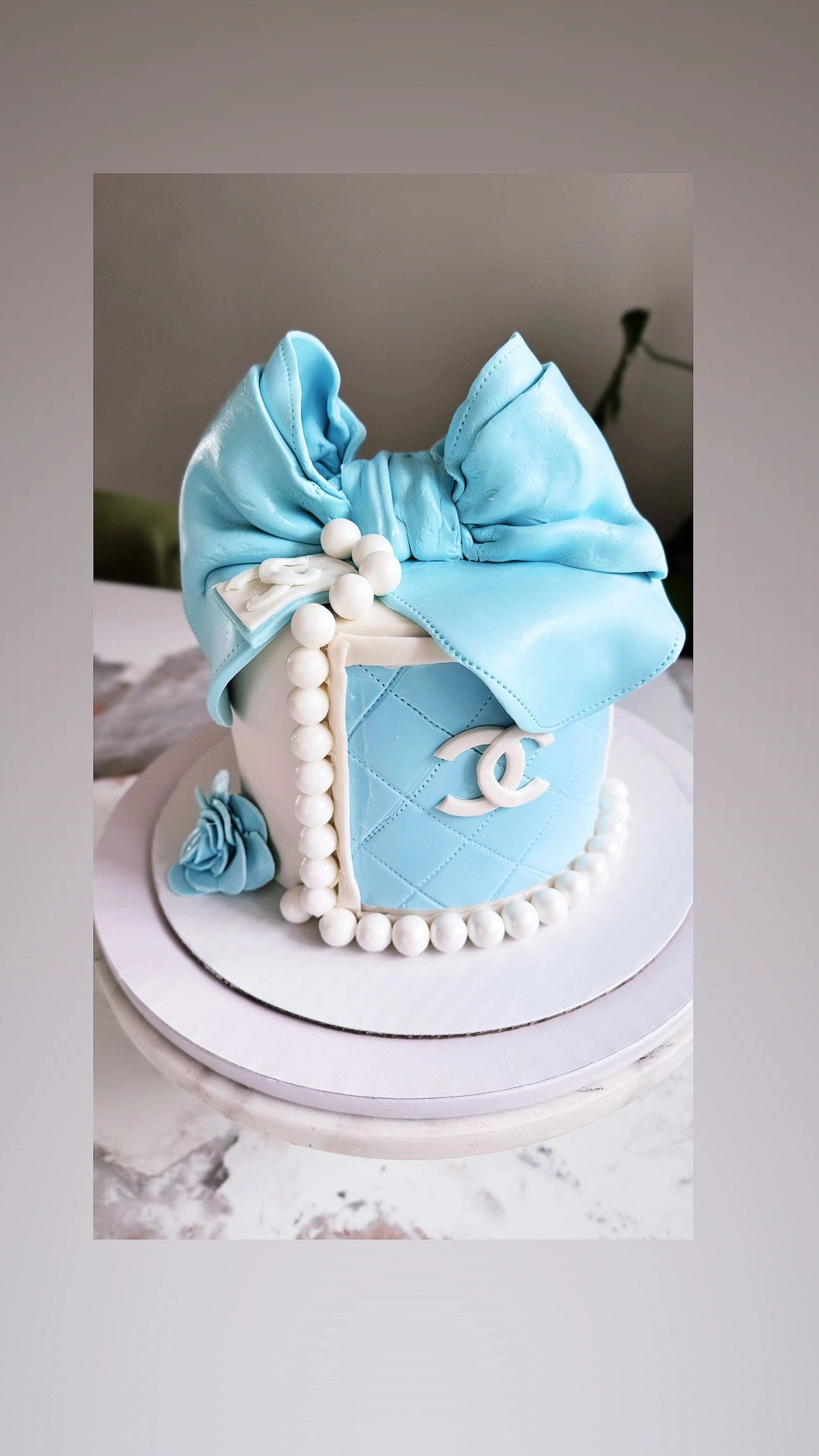 Luxury Custom Cakes in Philadelphia & Delaware County