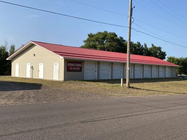 213 Roundhouse Road
6 10'x10' Units, 17 10'x20' Units, and 1 20'x20' Unit