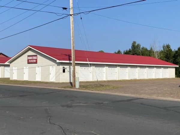 306 N Front Street
8 10'x10' Units and 18 10'x20' Units