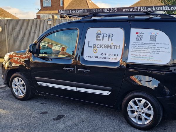 Locksmith work van EPRLocksmith van used for work Black Renault Kangoo
