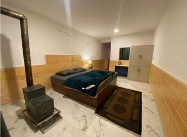 Ideal room for 04 members, Sissu
