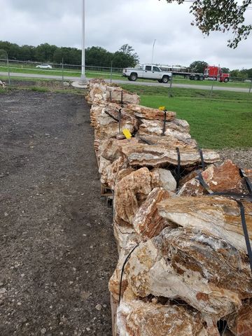 ONYX BOULDERS
Any size 