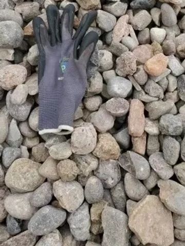 COLORADO RIVER ROCK
1-4 inch