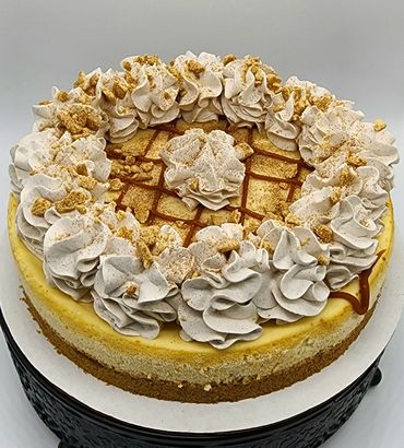 Full of cinnamon crunchy goodness. Our traditional cheesecake with a cinnamon toast crunch crust top