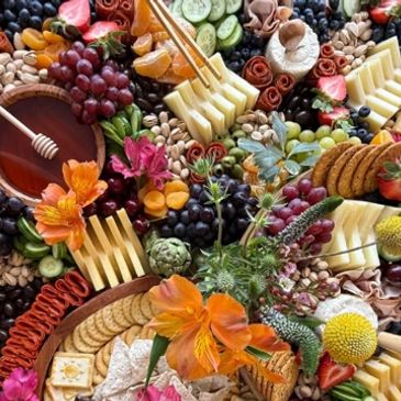 Simple & small grazing table