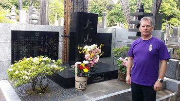 Respect at Sosai Mas Oyama burial site