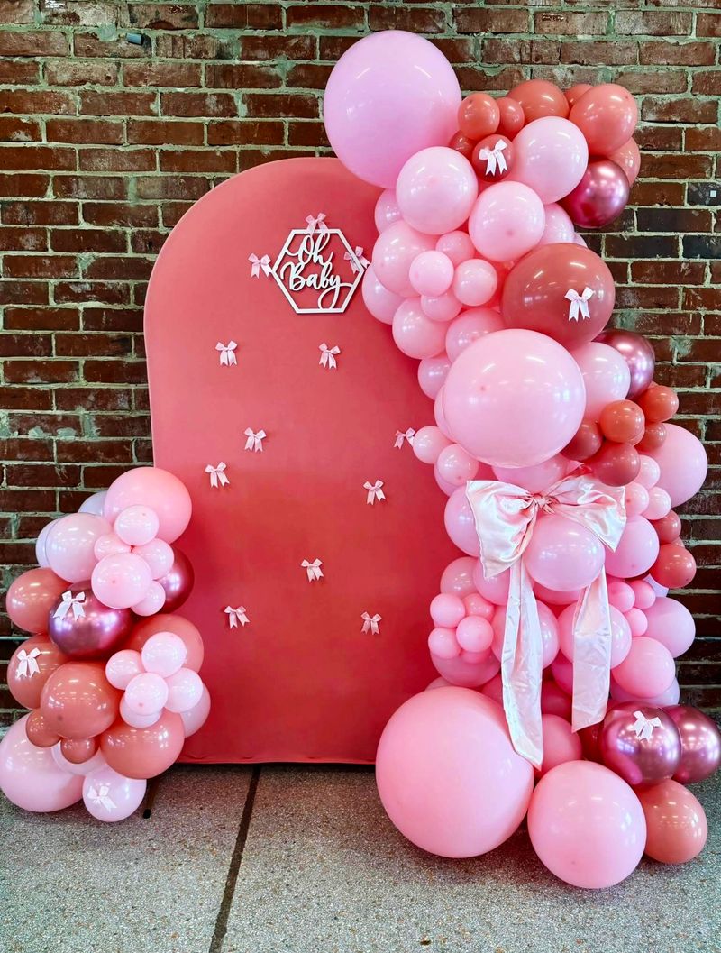 Balloon Top Left Cut Oh Baby.png