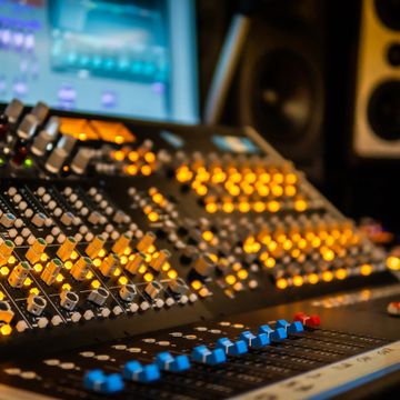 Mixing Console, Mixing Studio