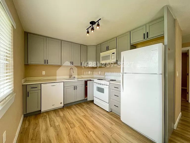 Apt N6 Listing Photo Kitchen Appliances.jpjg.webp
