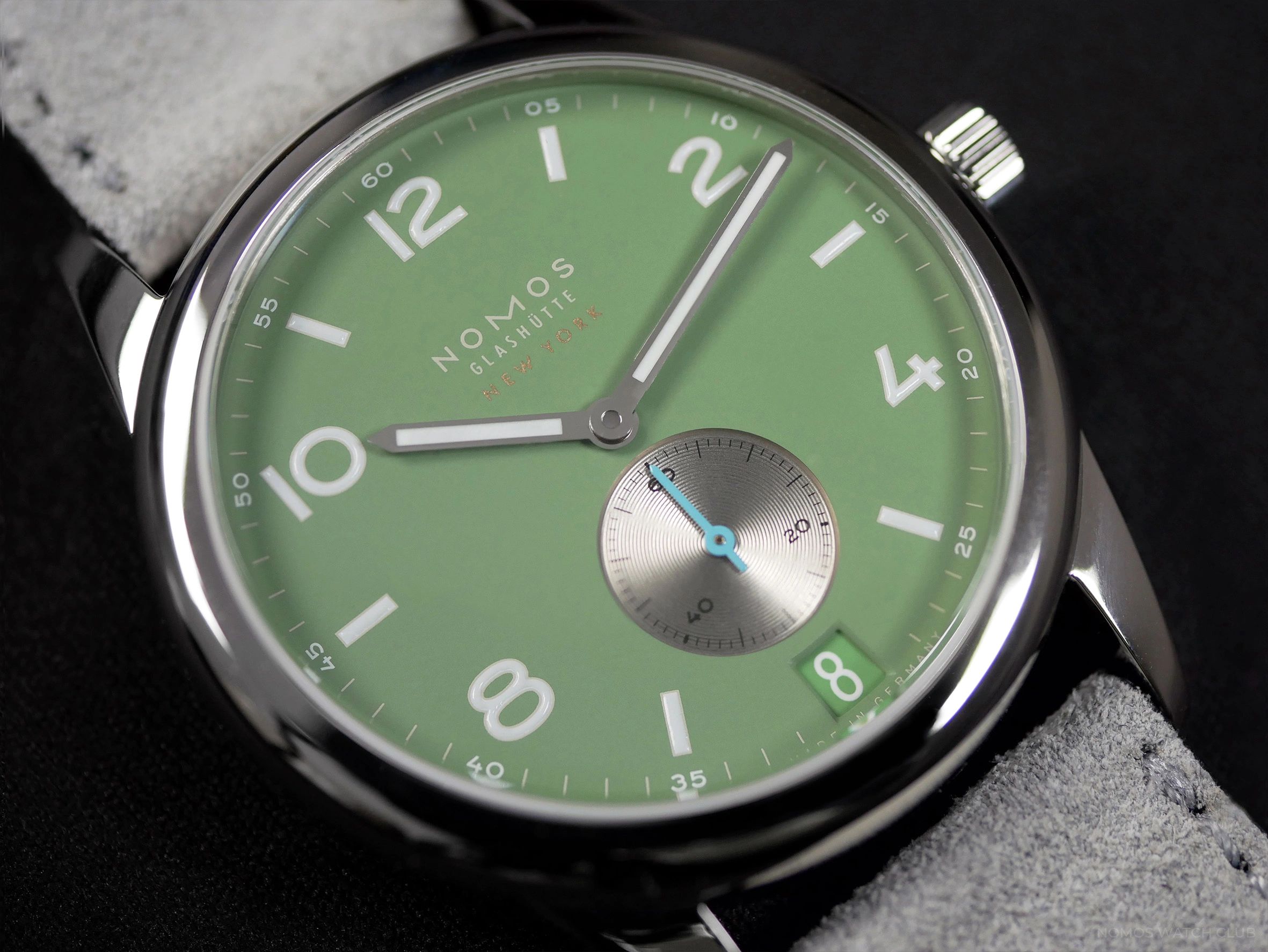 Glashutte Club Nomos Club Automatic Olive NOMOS Glashütte Club