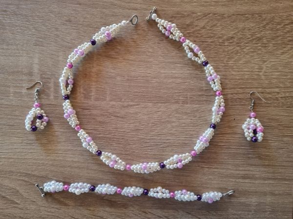 KJ10: Radiance Pearl Bead Set