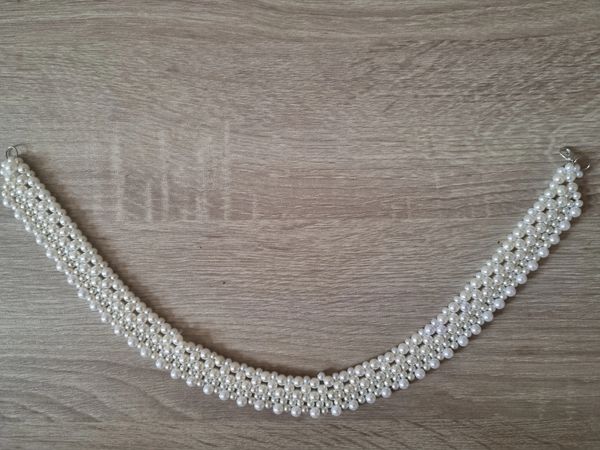 KJ11: Classic Elegant Pearl Choker