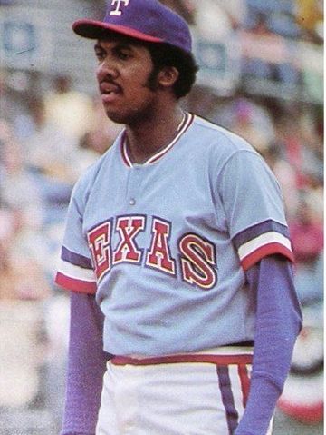 UNISWAG on X: The @Angels are wearing 1970s throwback California