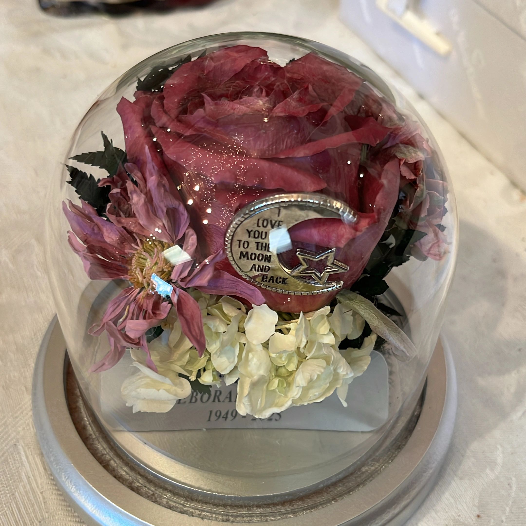 Chateau Gifts & Flower Preservation