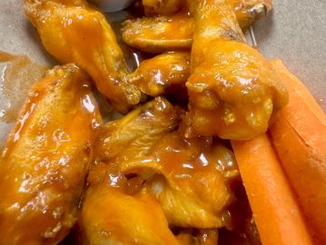 Wings topsail. Best wings topsail beach. Sports bar topsail